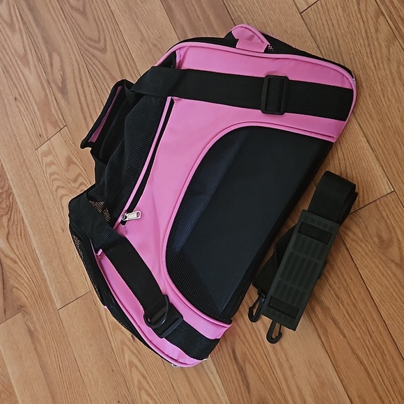 New Sling Soft Pet Carrier - Picture 7 of 7